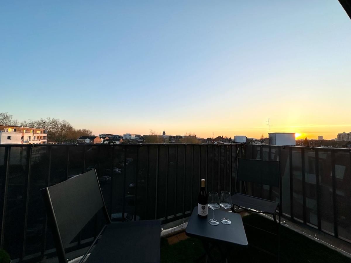 Lille Appart Cosy 68M2 Lumineux Avec Balcon - Garage Prive Kültér fotó